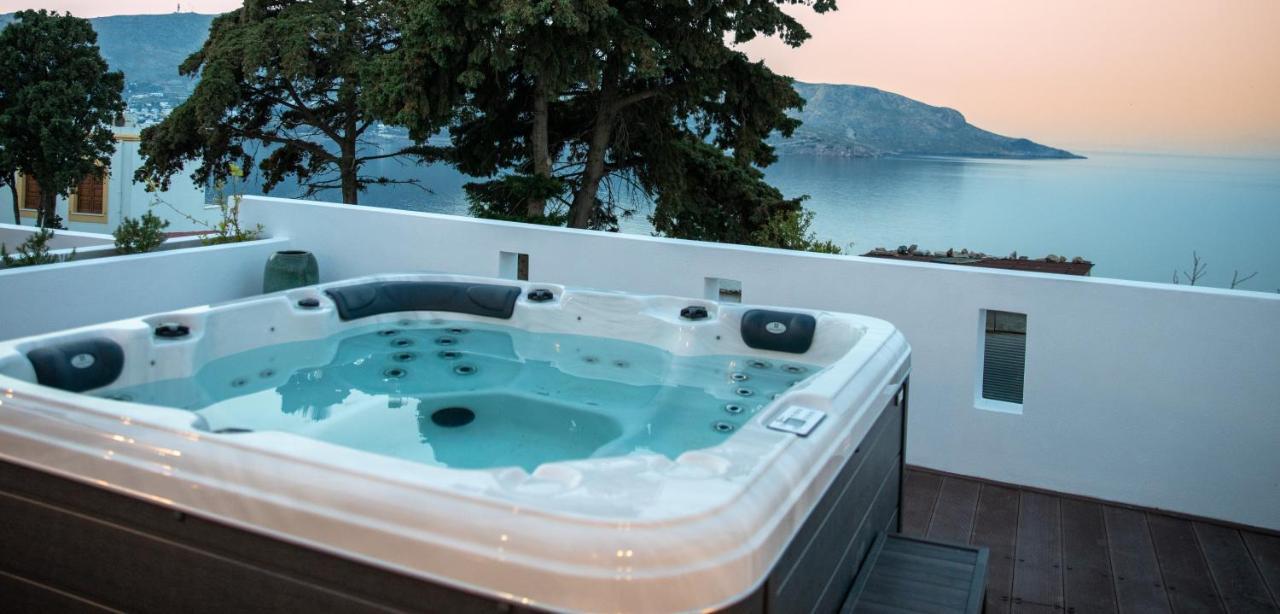 Sunny Bay Villa Agia Marina  Exteriör bild