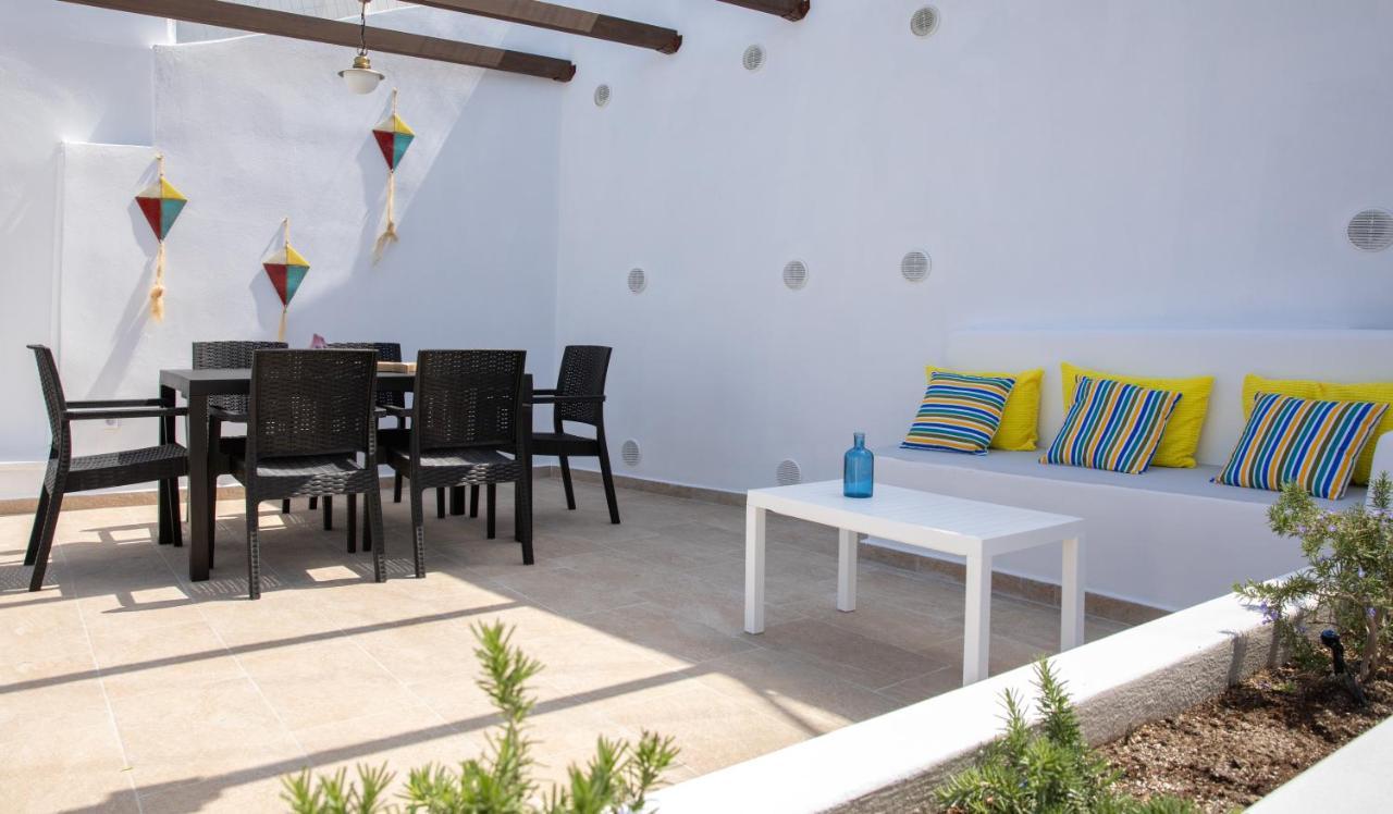 Sunny Bay Villa Agia Marina  Exteriör bild