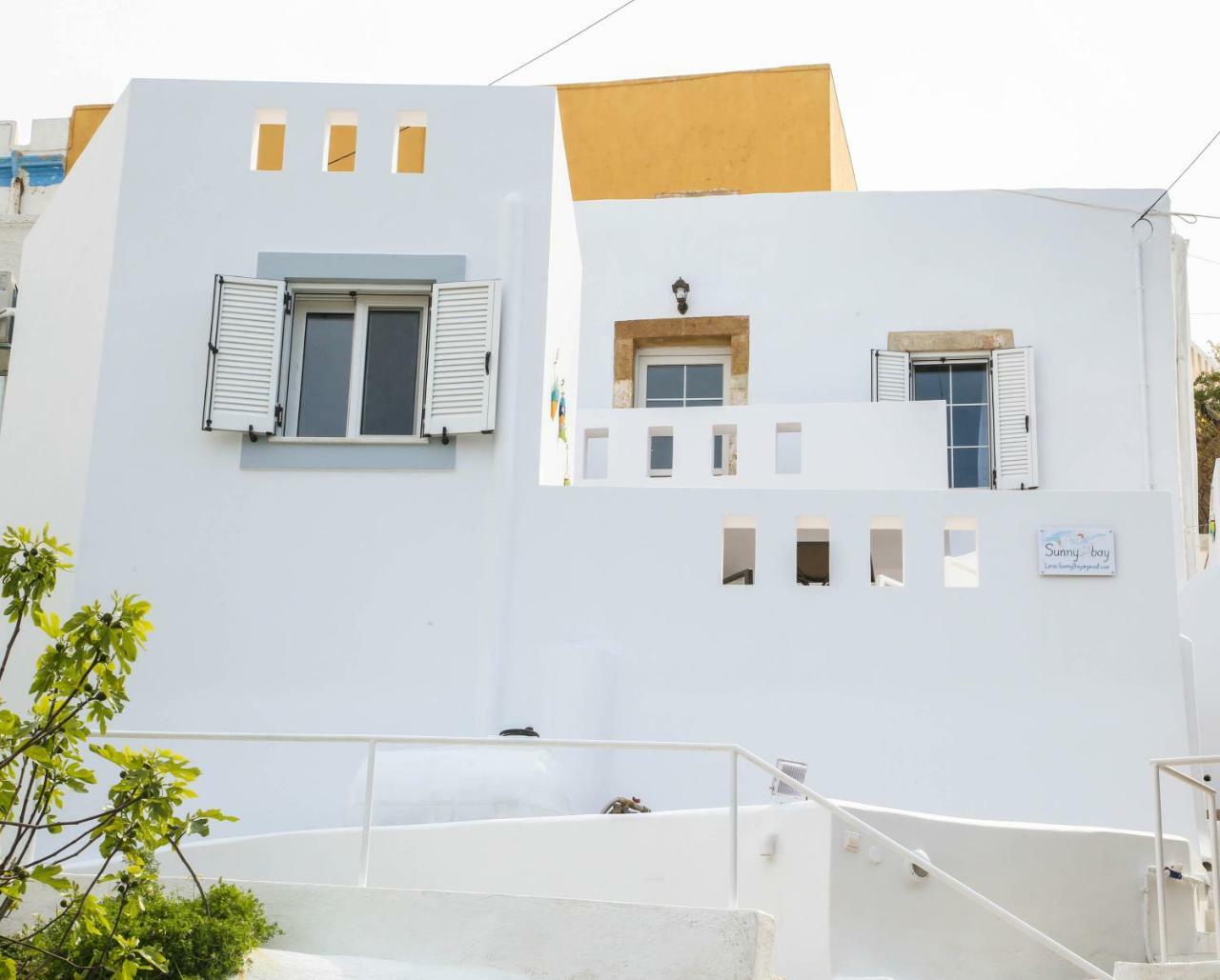 Sunny Bay Villa Agia Marina  Exteriör bild