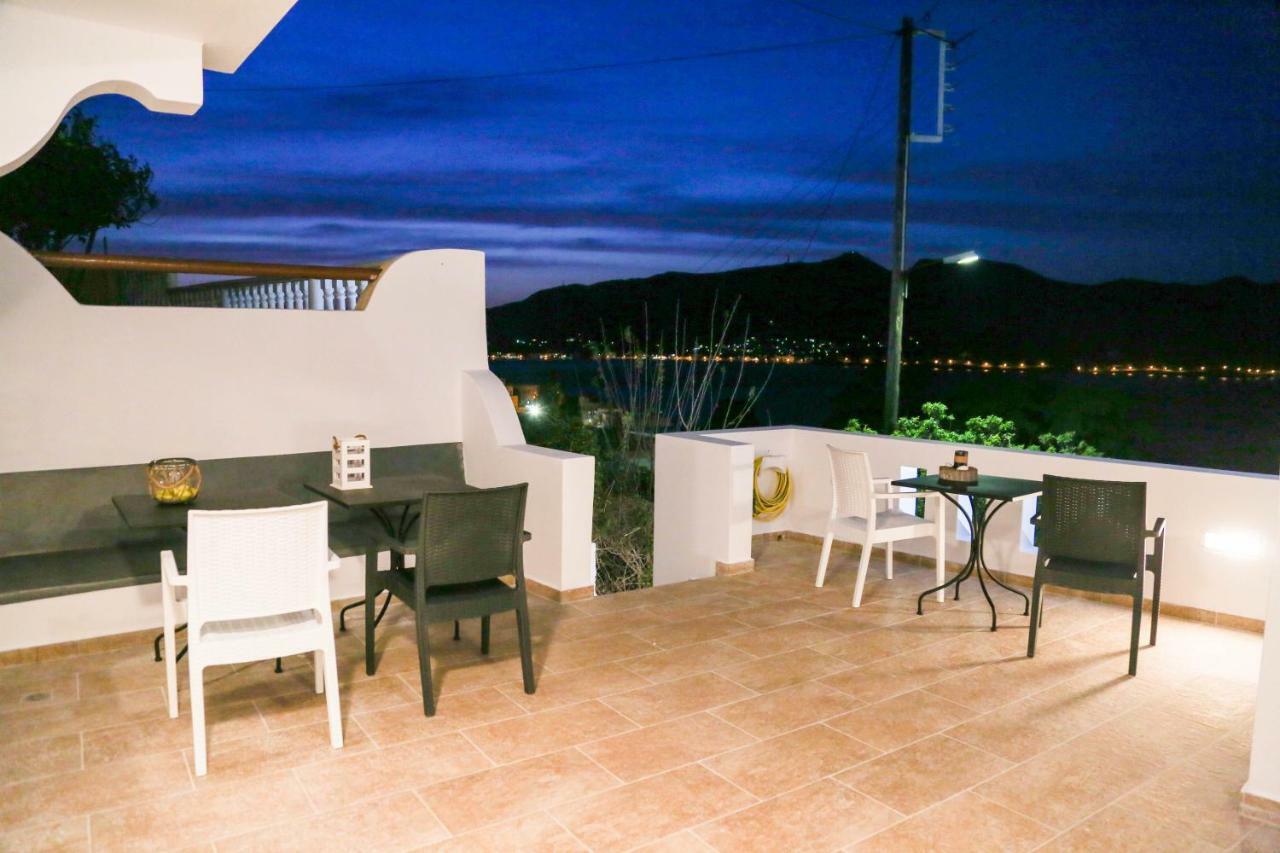 Sunny Bay Villa Agia Marina  Exteriör bild