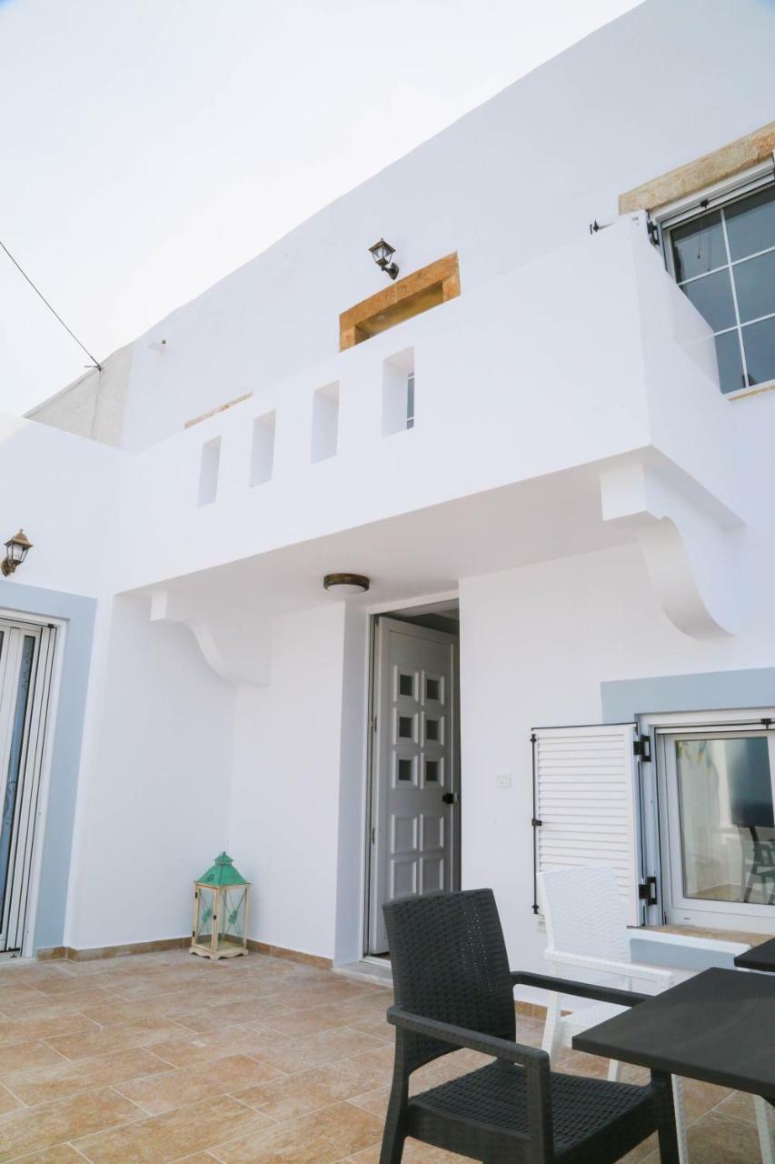 Sunny Bay Villa Agia Marina  Exteriör bild